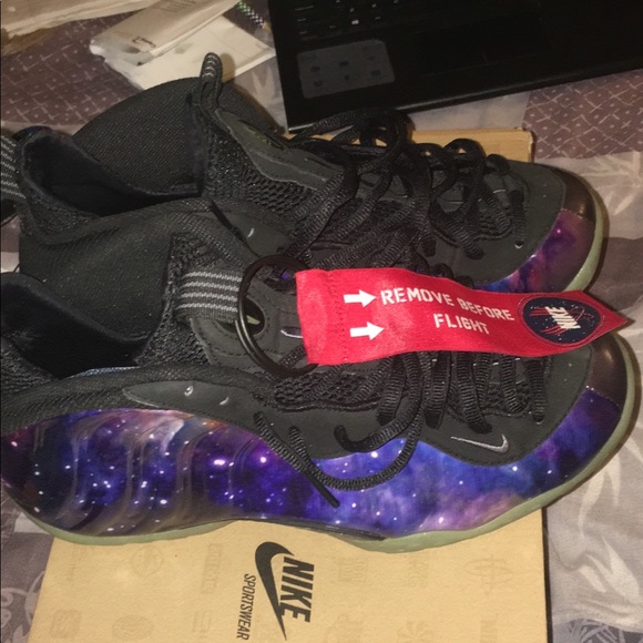 Nike Air foamsposite Galaxy!!! - Picture 2 of 4